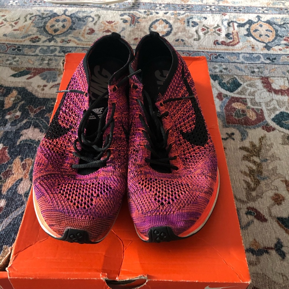 Nike Racer - Picture 2 of 4